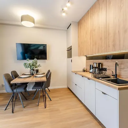 Sunset Iii, Nadmorska 100a 公寓