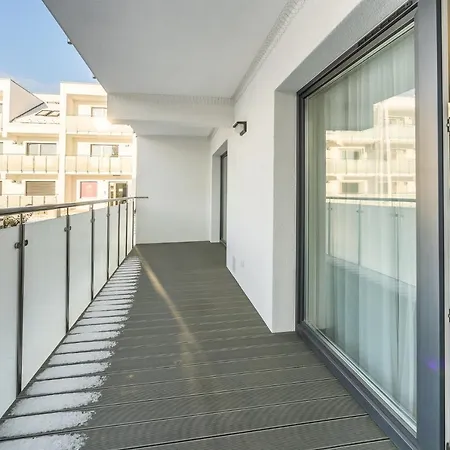 Sunset Iii, Nadmorska 100a