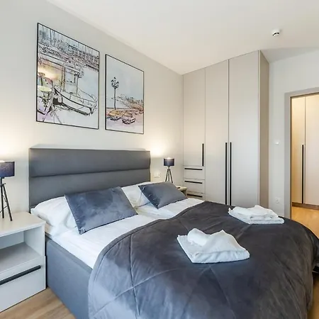 Sunset Iii, Nadmorska 100a Appartamento