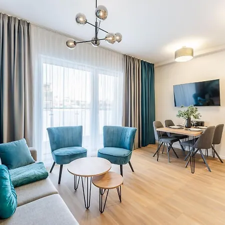 Sunset Iii, Nadmorska 100a *