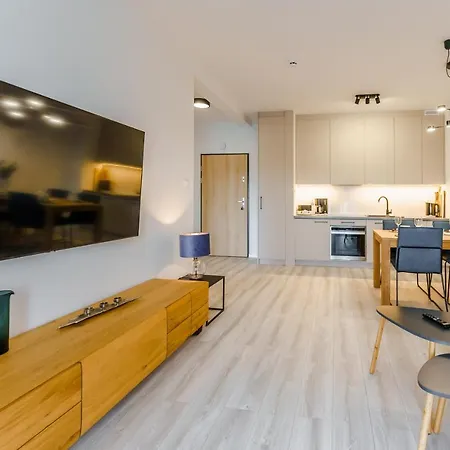 Sunset Iii, Nadmorska 100a