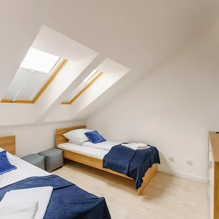 Sunset Iii, Nadmorska 100a *