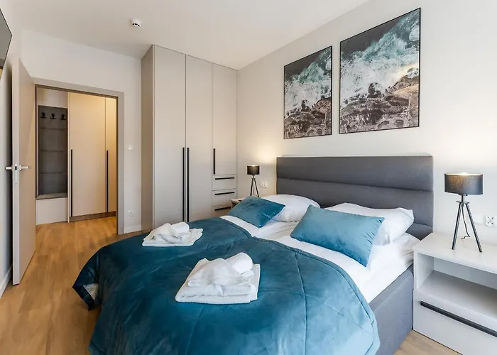 Sunset Iii, Nadmorska 100a