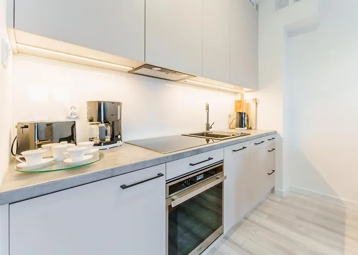 Sunset Iii, Nadmorska 100a *